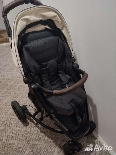 Прогулочная коляска moon