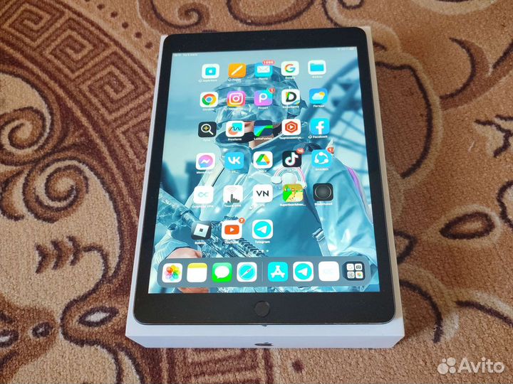 iPad 8-GO 128gb