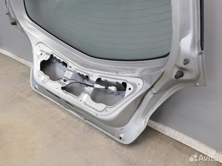Дверь багажника Mazda Mazda2