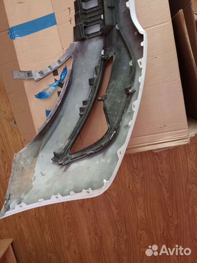 Бампер передний на kia sportage 3 белый