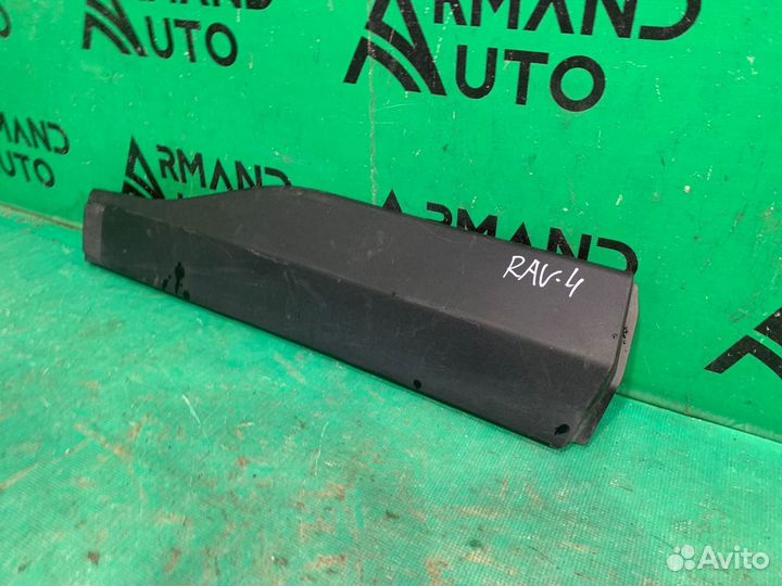 Накладка двери задняя правая Toyota Rav4 XA50 2018