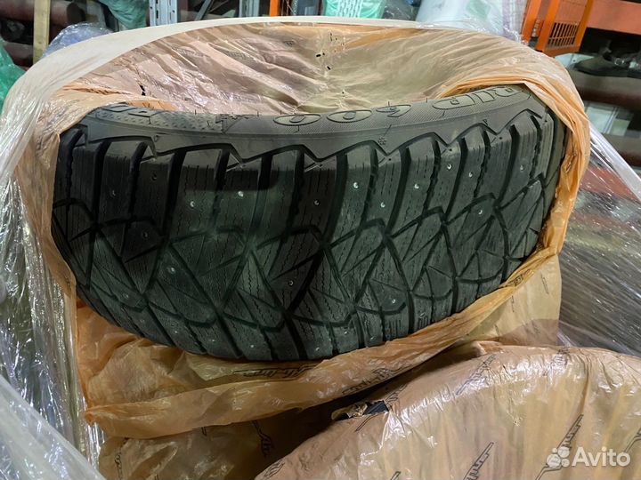 Goodyear Ultragrip 600 225/55 R17 26K