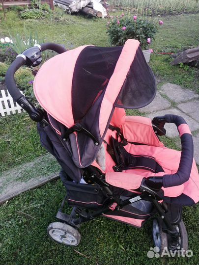 Прогулочная коляска capella