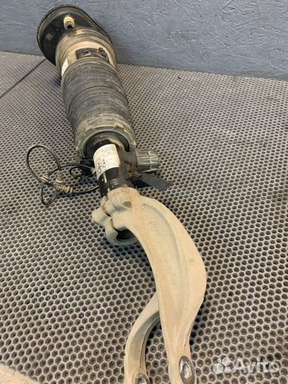 Стойка подвески передняя левая Bmw X7 G07 M-pack