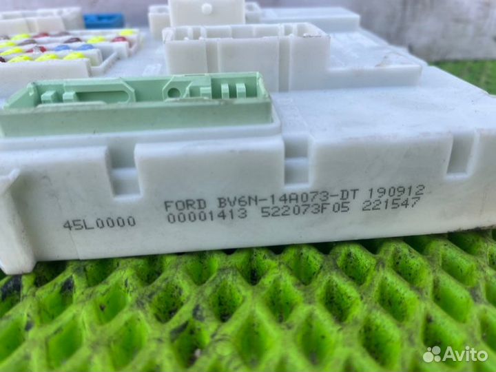 Блок предохранителей салонный Ford Focus 3 2012