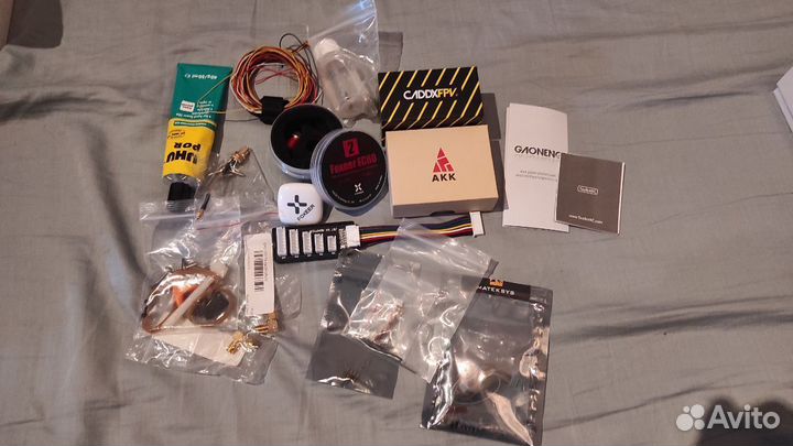 FPV самолет Eachine & atomrc Killer Whale