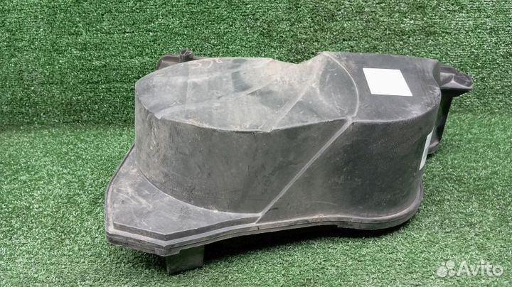 Воздухозаборник Mercedes-Benz C-Class