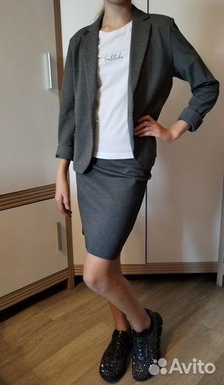 Школа Duwali, Маленькая Леди, Gulliver и др