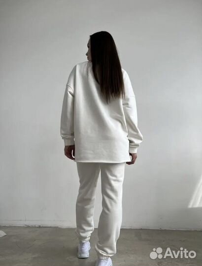 Летний женский костюм