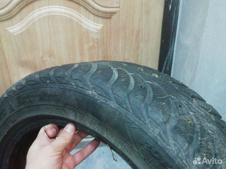Goodyear UltraGrip Extreme 215/55 R17