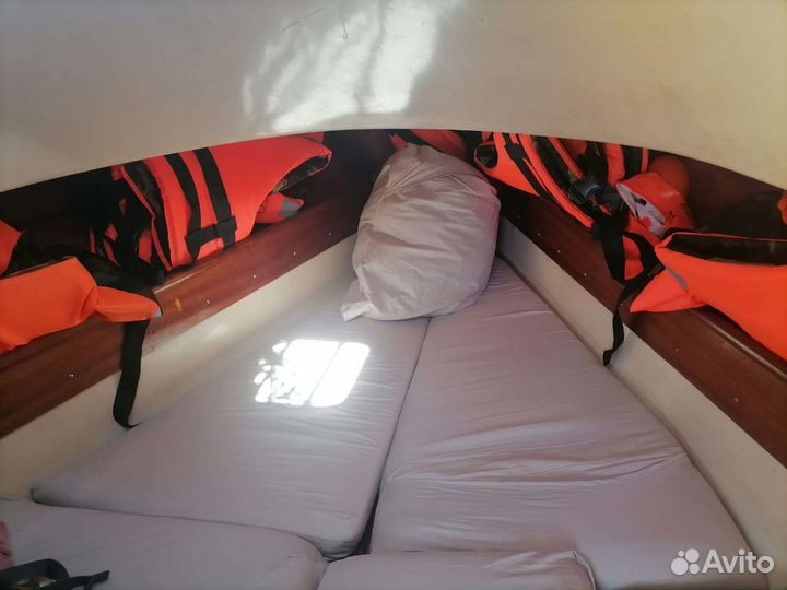 Прогулка на парусной яхте