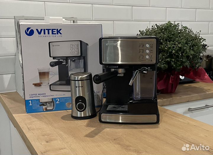 Кофеварка рожкового типа Vitek VT-1514 BK