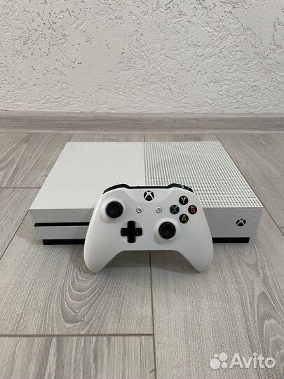 Xbox One S 1000 gb