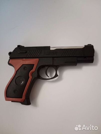 Игрушечный пистолет, пластик