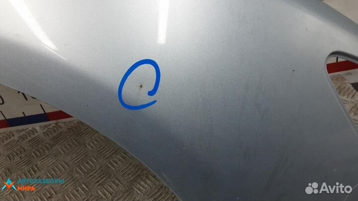 Крыло переднее правое Toyota Corolla