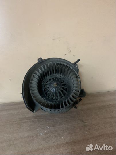 Моторчик печки Опель Астра Г