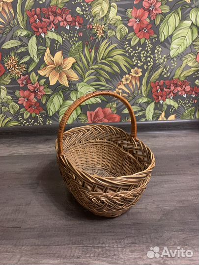 Корзина плетеная