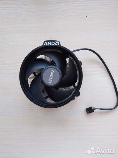 Боксовый кулер amd + термопаста
