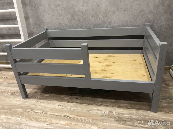 Кровать детская 130*70