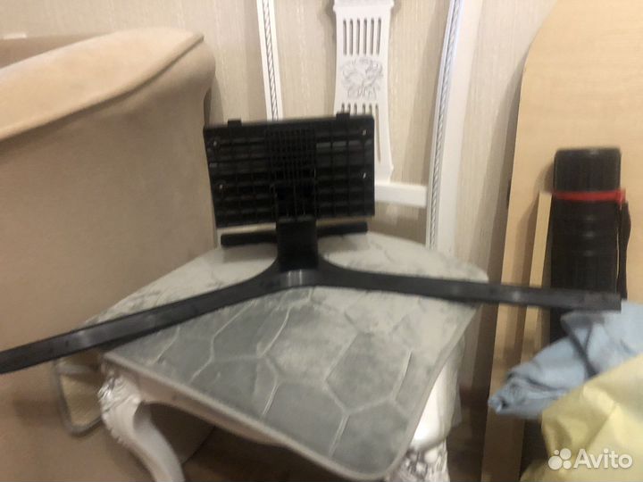 Подставка кронштейн под телевизор