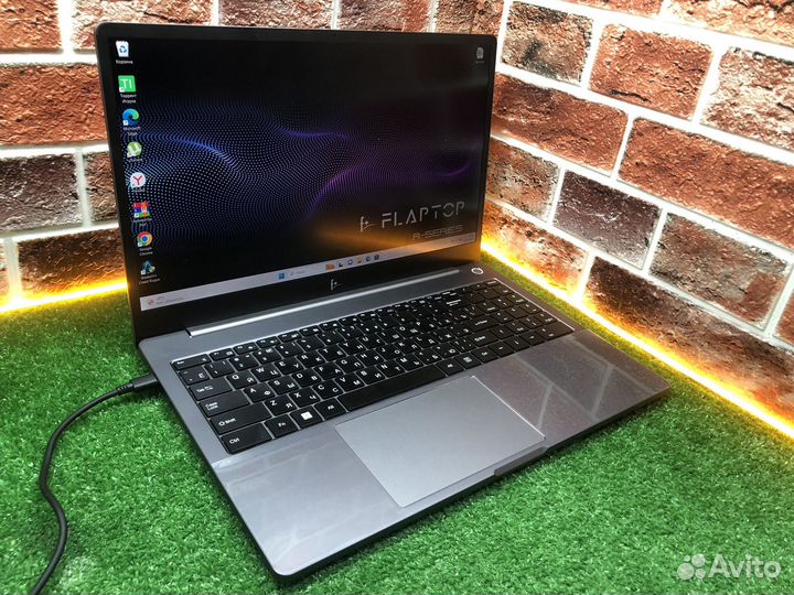 Z.12055 Flaptop F+ Amd ryzen 5 2.3ghz 8/250ssd