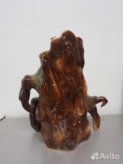 Статуэтка фарфоровая 