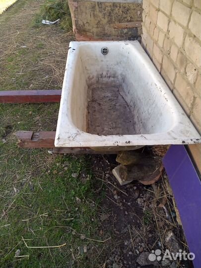 Ванна чугунная