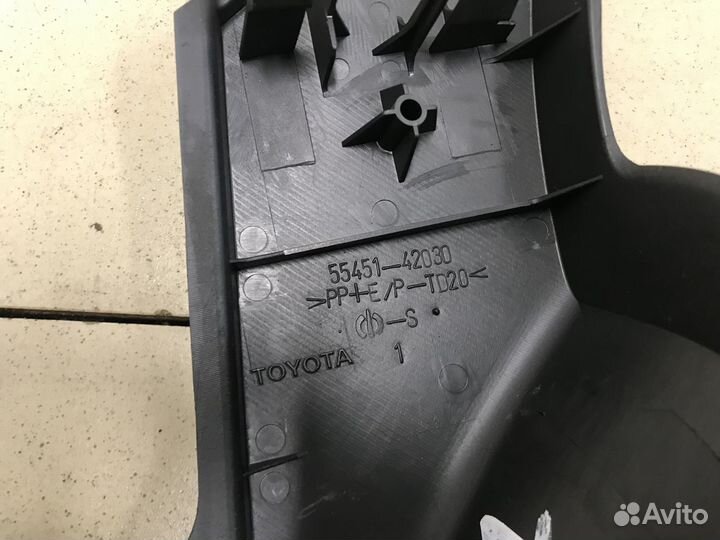 Накладка (кузов внутри) RAV 4 2006-2013