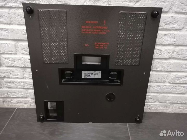 Задняя крышка Электроника 003