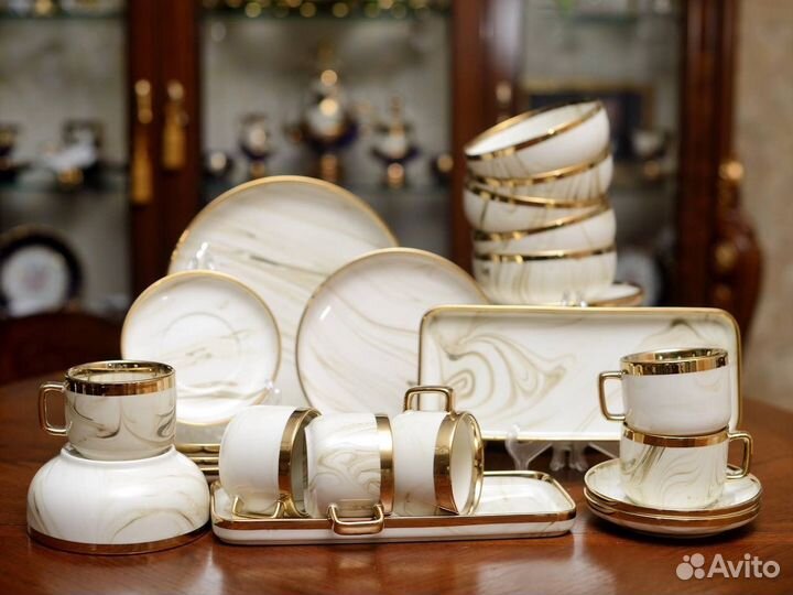 Столовый сервиз,32 предмета