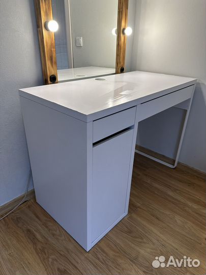 Письменный стол IKEA белый