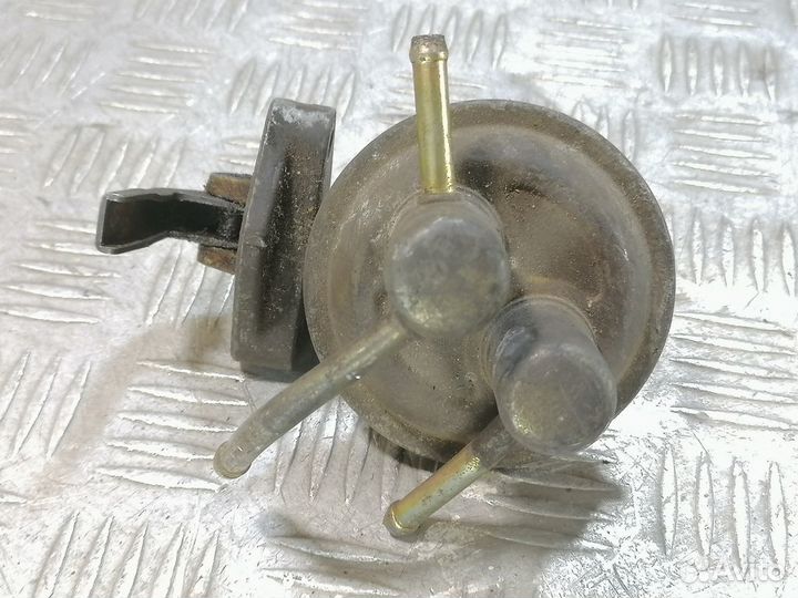 Насос топливный механический Nissan Avenir 1995