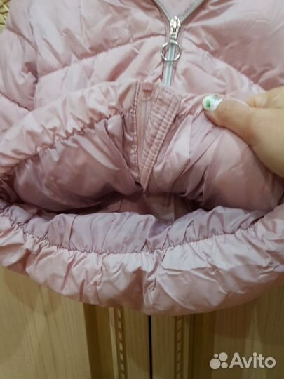 110 Куртка для девочки H&M