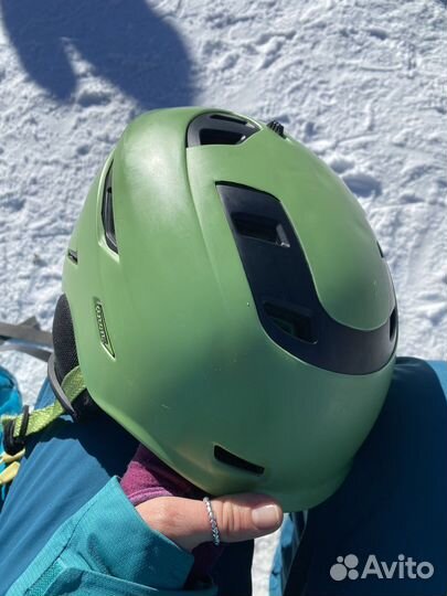 Шлем горнолыжный anon