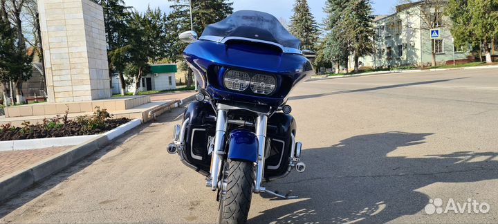 Harley davidson road glide CVO