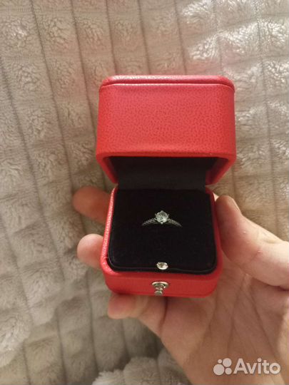 Серебряное кольцо