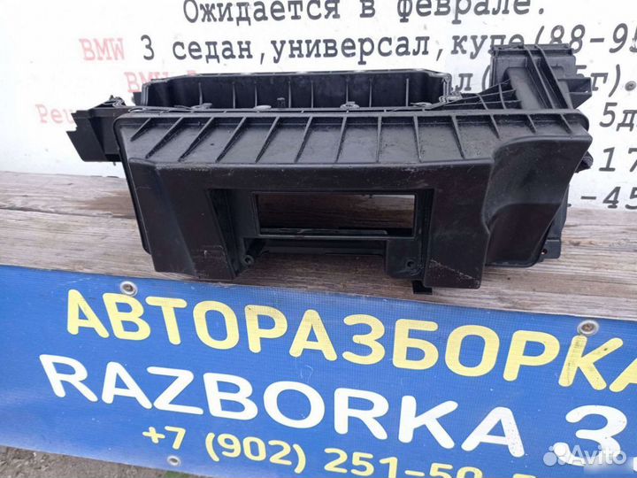 Renault Twingo 2000г Клапанная крышка 1.2