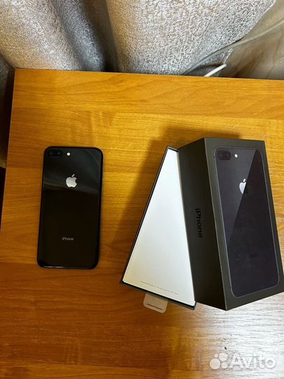Телефон iPhone 8 plus