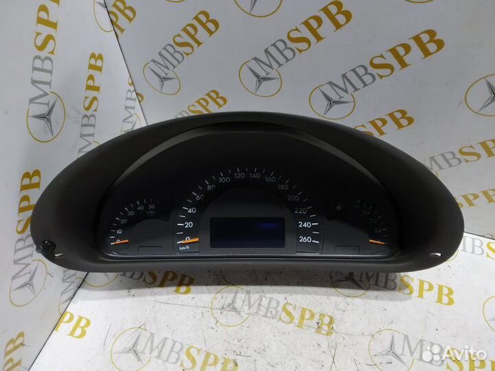 Панель приборов Mercedes C-Class W203