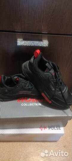 Кроссовки для подростка