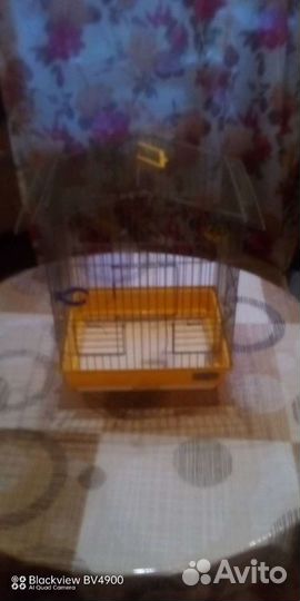 Клетка-домик для птиц