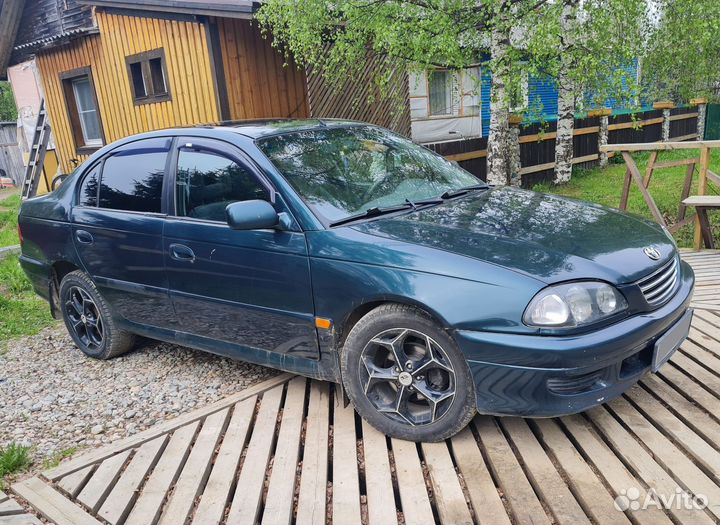 Toyota Avensis 1.6 МТ, 1998, 420 000 км