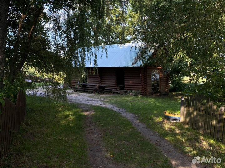 База отдыха на берегу озера