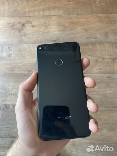 Телефон Huawei honor 8 lite