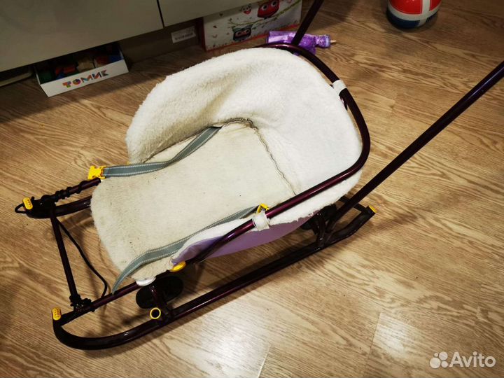 Детские санки на колесиках