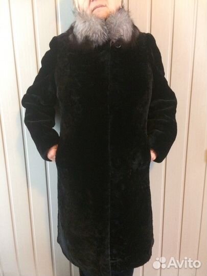 Шуба мутон воротник песец длинная
