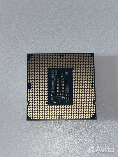 Процессор Intel core i3 10100f
