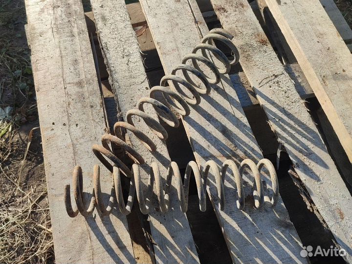 Ауди 80 В2 задние пружины