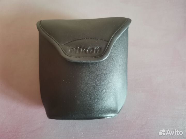 Компакт бинокль Nikon Aculon T11