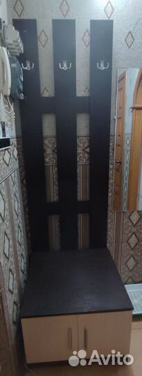 Вешалка с тумбой